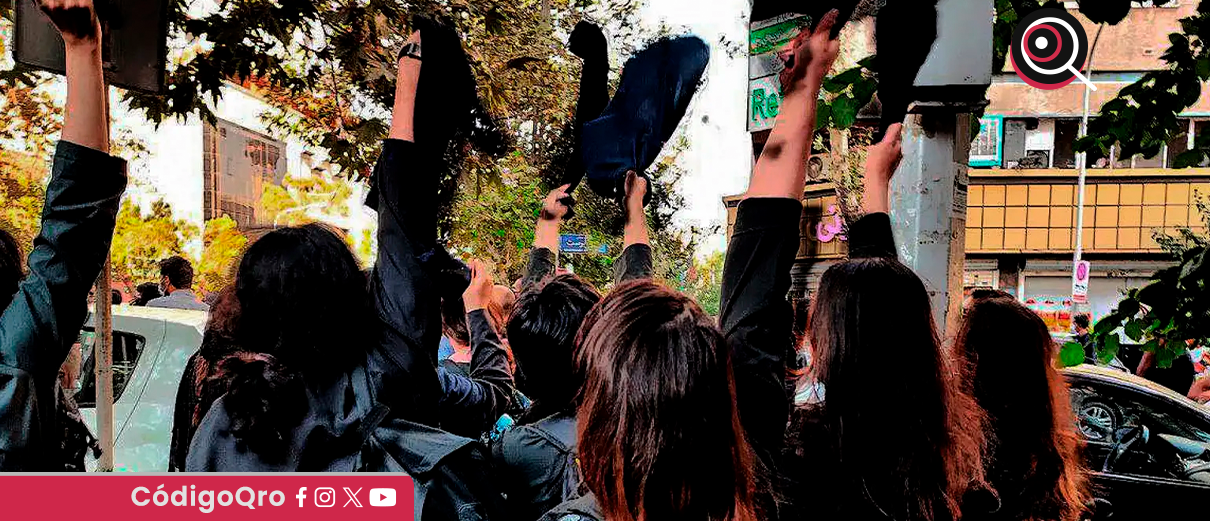 Estudiantes iraníes protestan contra la República Islámica