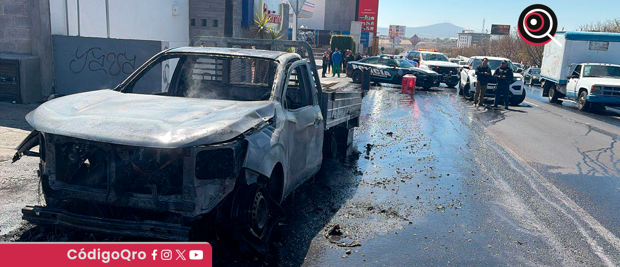 incendio vehicular, falla mecánica, Protección Civil de El Marqués,