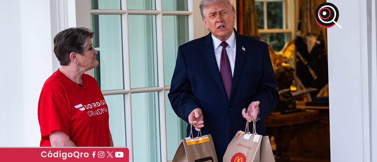 Donald Trump recibe comida a domicilio en la Casa Blanca