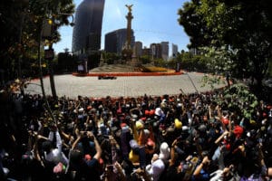 Sergio "Checo" Pérez abarrotó Paseo de la Reforma previo al Gran Premio de la Ciudad de México. Foto: Mexsport