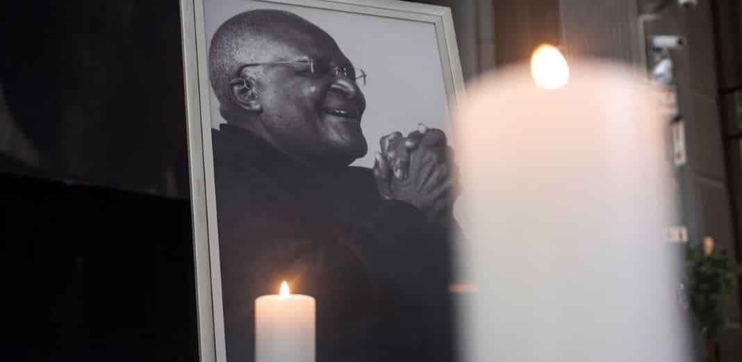 El arzobispo Desmond Tutu luchó contra el régimen de segregación racial del apartheid en Sudáfrica. Foto: Agencia EFE