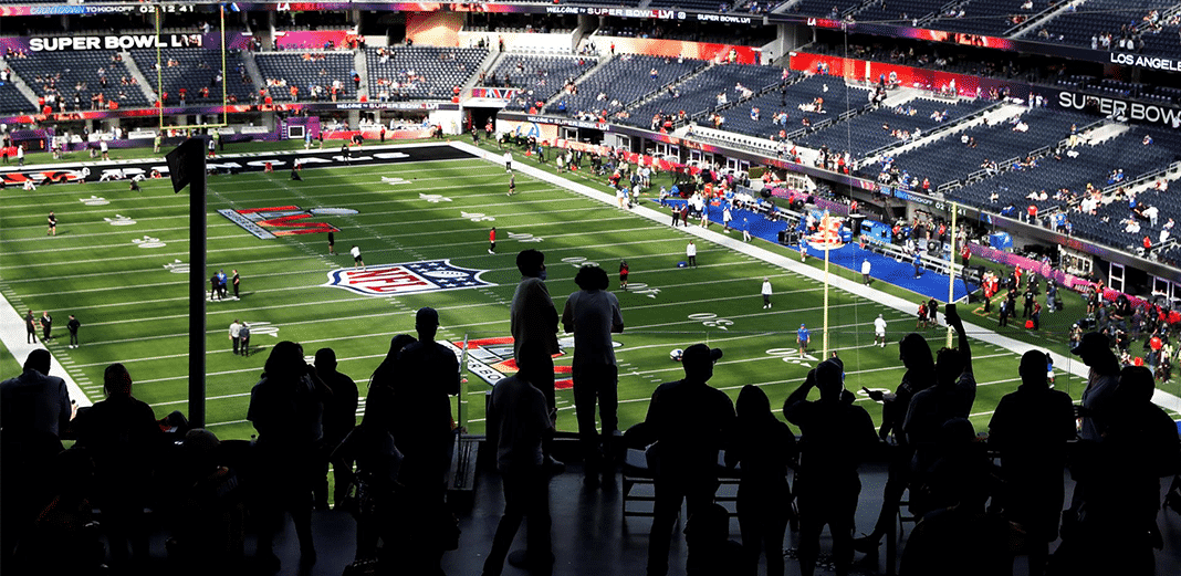 Televisa, TV Azteca, ESPN y FOX Sports transmitirán el Super Bowl LVI. Foto: Agencia EFE