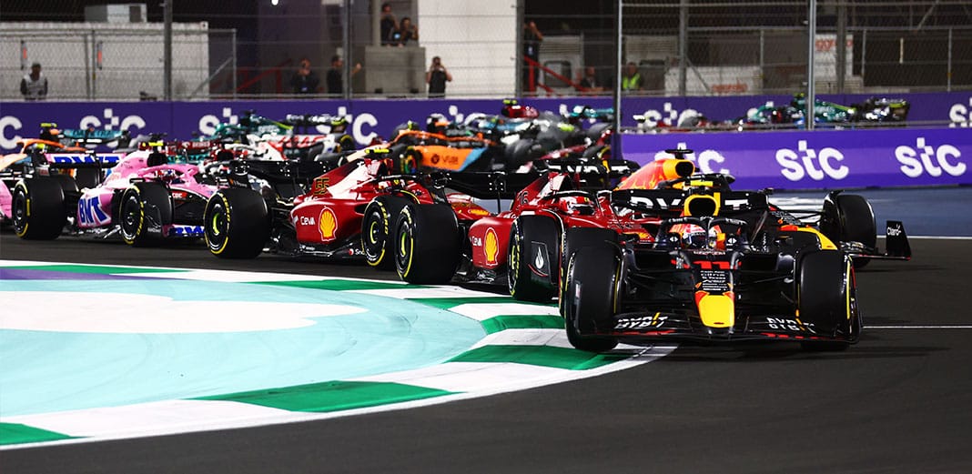 Sergio "Checo" Pérez finalizó cuarto en el Gran Premio de Arabia Saudita. Foto: Especial