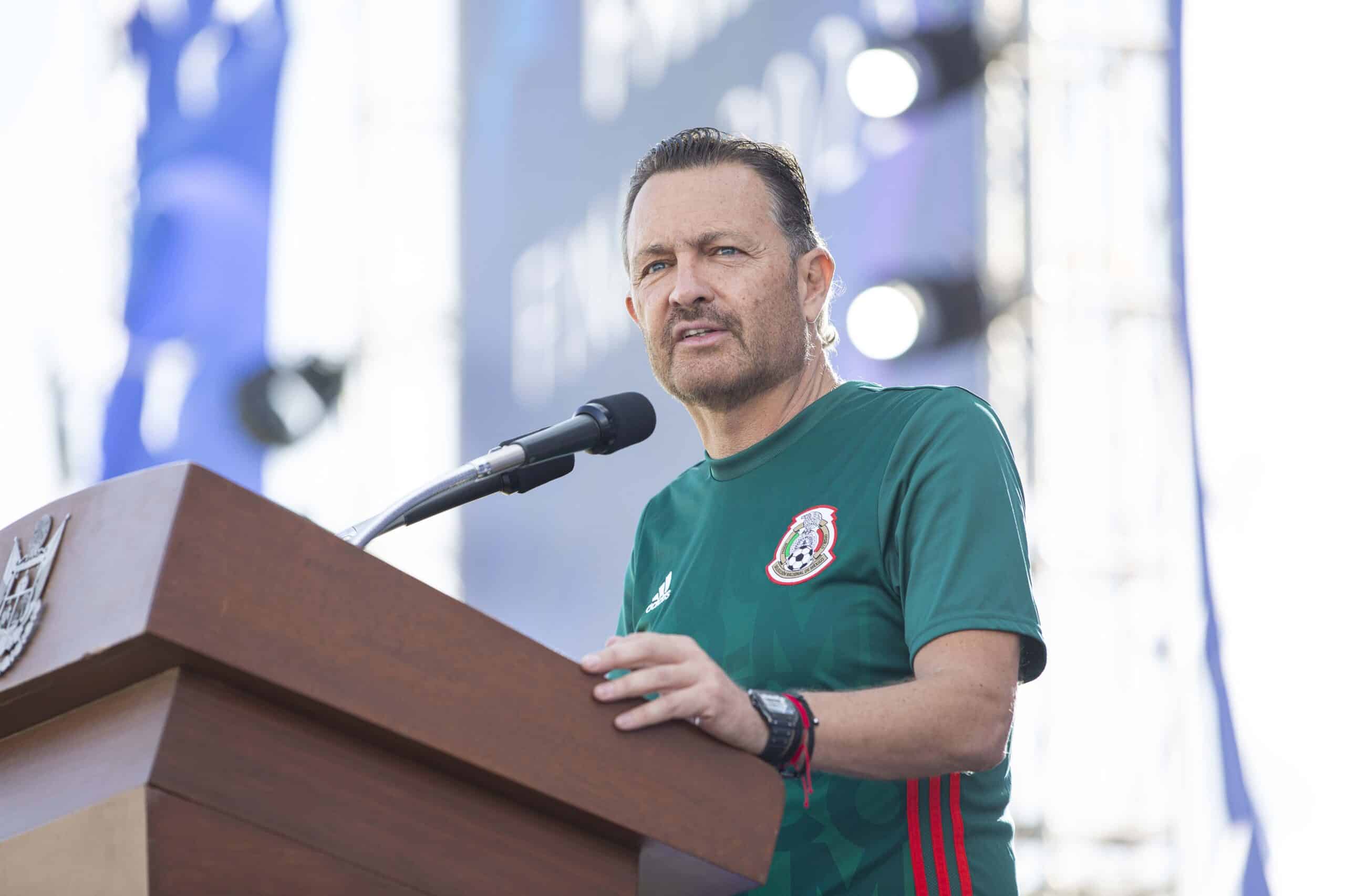 Mauricio Kuri encabezó la ceremonia de inauguración del primer Fan Fest de la UEFA Champions League