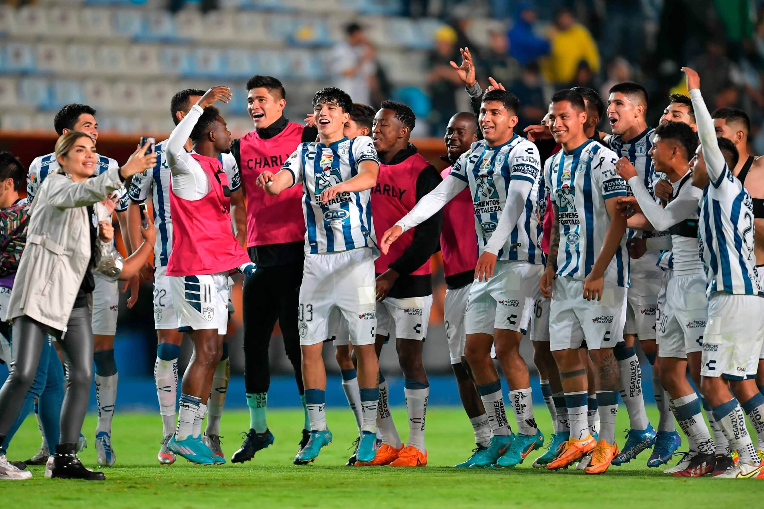 Los Tuzos de Pachuca enfrentarán a los Rojinegros del Atlas en la gran final. Foto: Mexsport