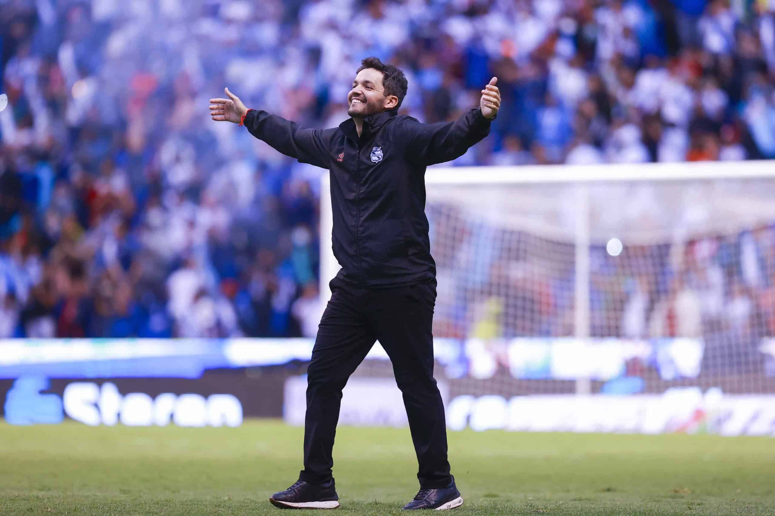 El entrenador argentino Nicolás Larcamón transformó al Puebla de "La Franja". Foto: Mexsport