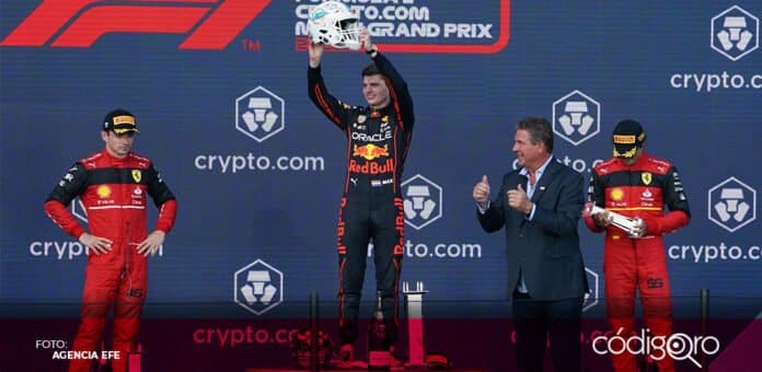 El piloto neerlándes de Red Bull, Max Verstappen, conquistó la primera edición del Gran Premio de Miami. Foto: Agencia EFE
