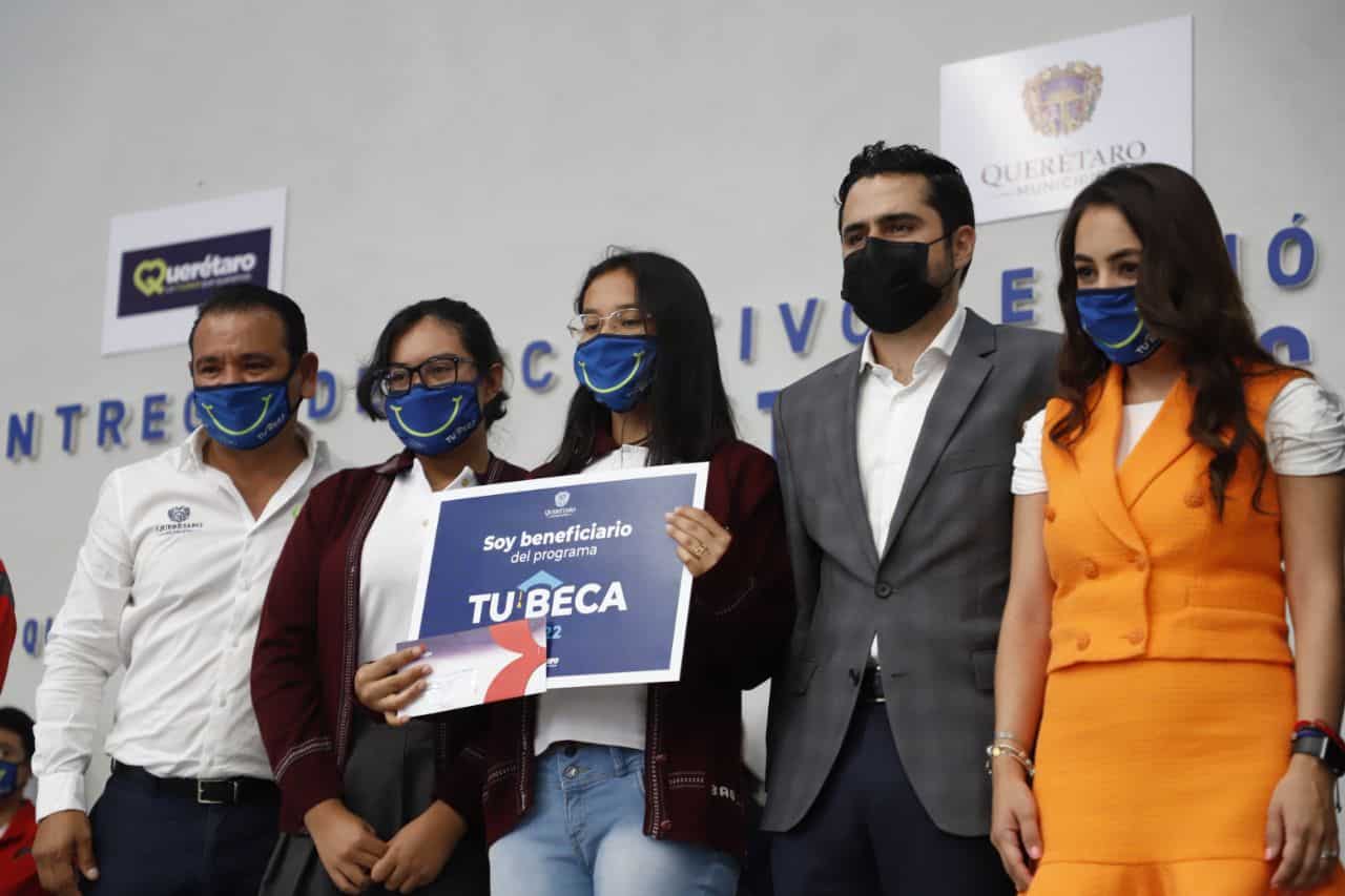 Agustín Dorantes Lámbarri, secretario de Desarrollo Social en el Estado, reconoció en la iniciativa del municipio de Querétaro un estímulo para los jóvenes