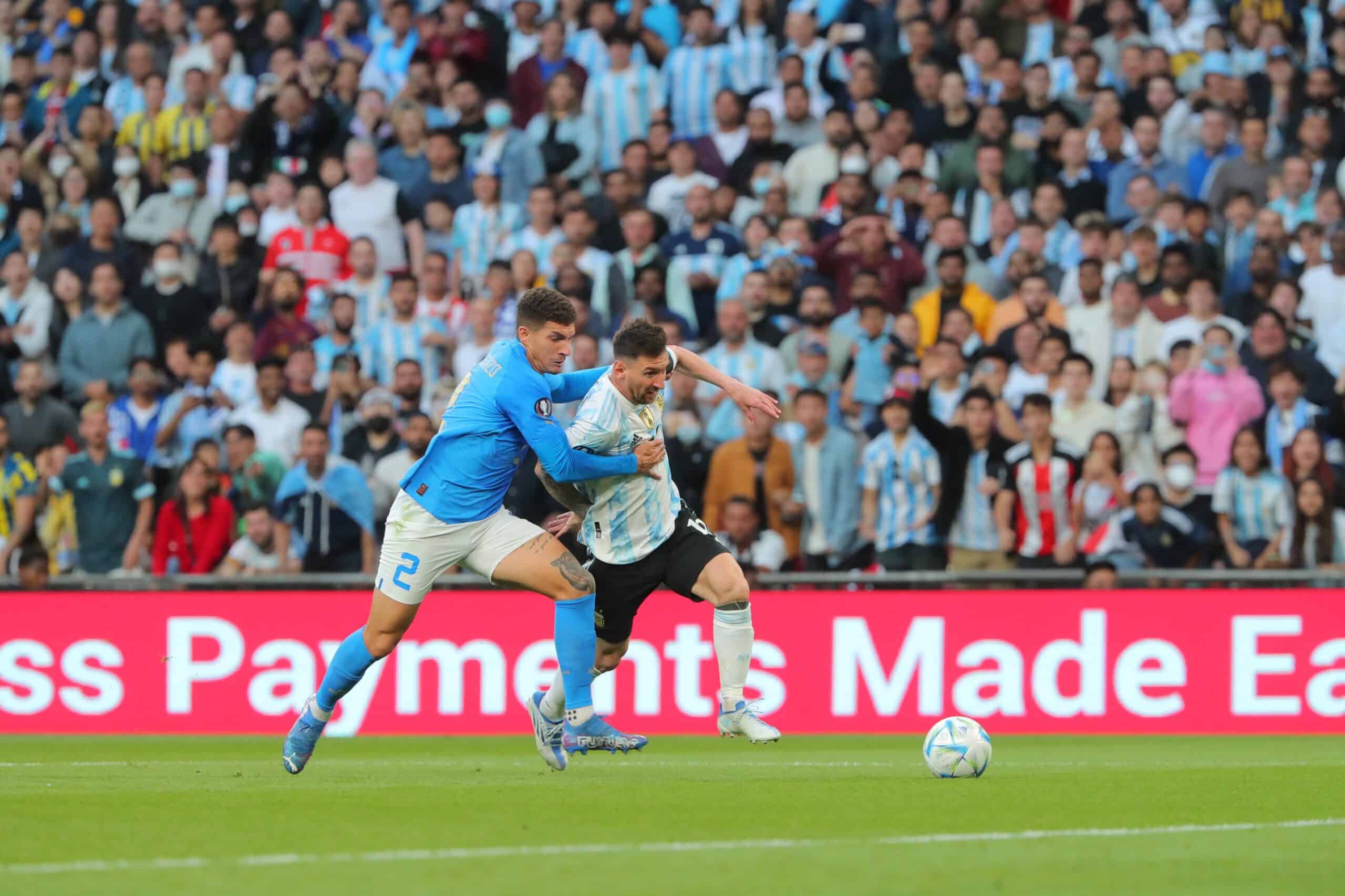 Lionel Messi buscó finalizar las siguientes oportunidades que tuvo y a partir de tres disparos lejanos intentó vencer a Donnarumma