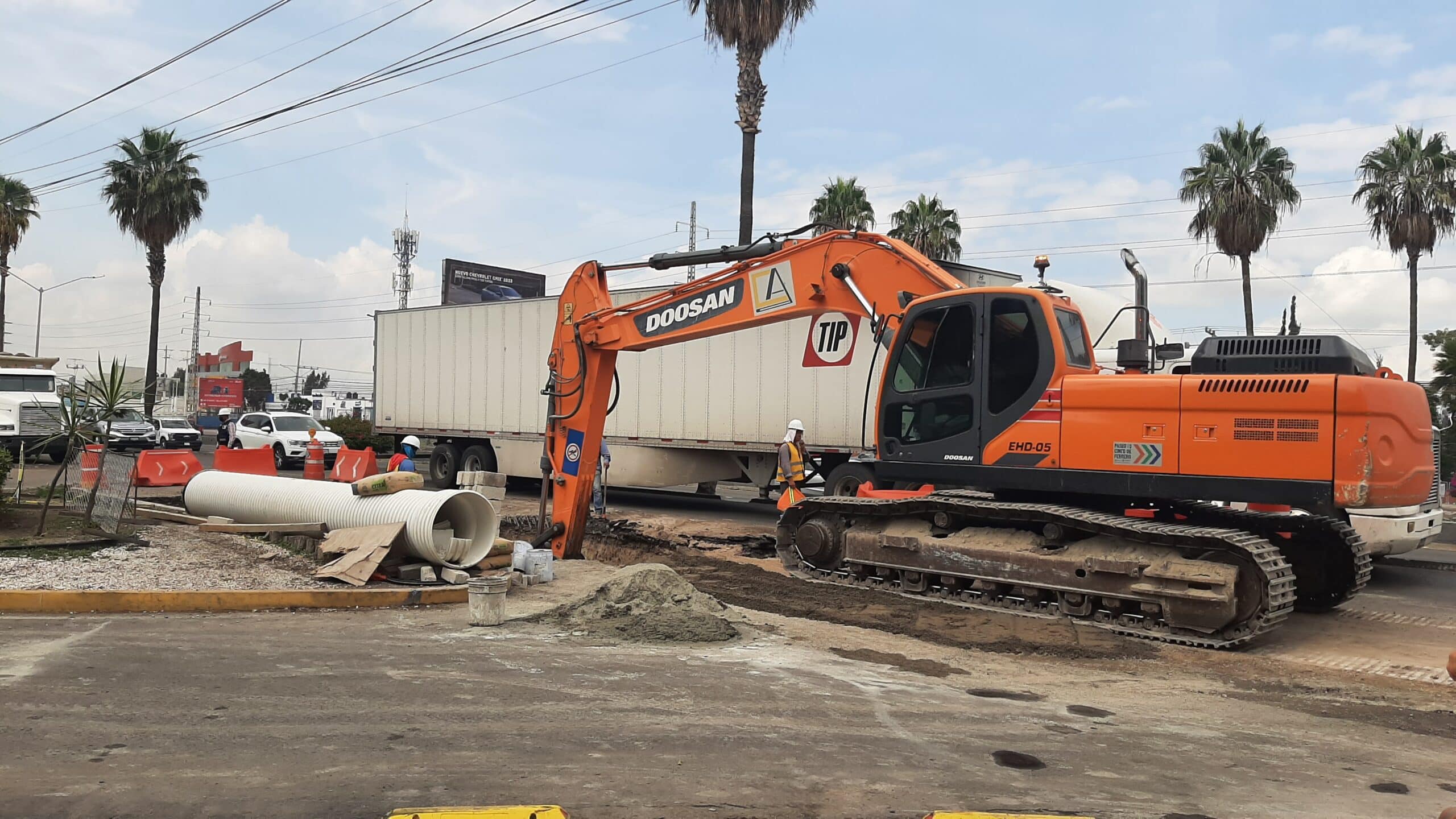 La rectora de la máxima casa de estudios previó que la mayor afectación vial ocurrirá cuando sean retirados los puentes en 5 de Febrero