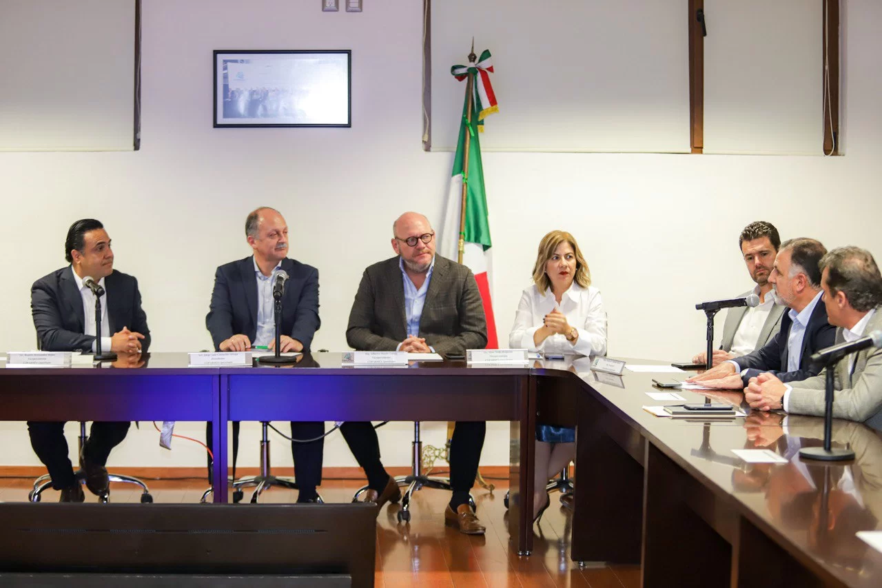 Luis Bernardo Nava asistió a la Sesión del Consejo Directivo de la COPARMEX Querétaro