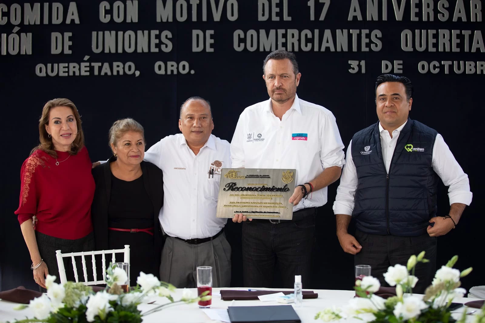 el gobernador invitó al gremio de los comerciantes a colaborar, ser pacientes, tolerantes y mantener su confianza para alcanzar las metas del Querétaro