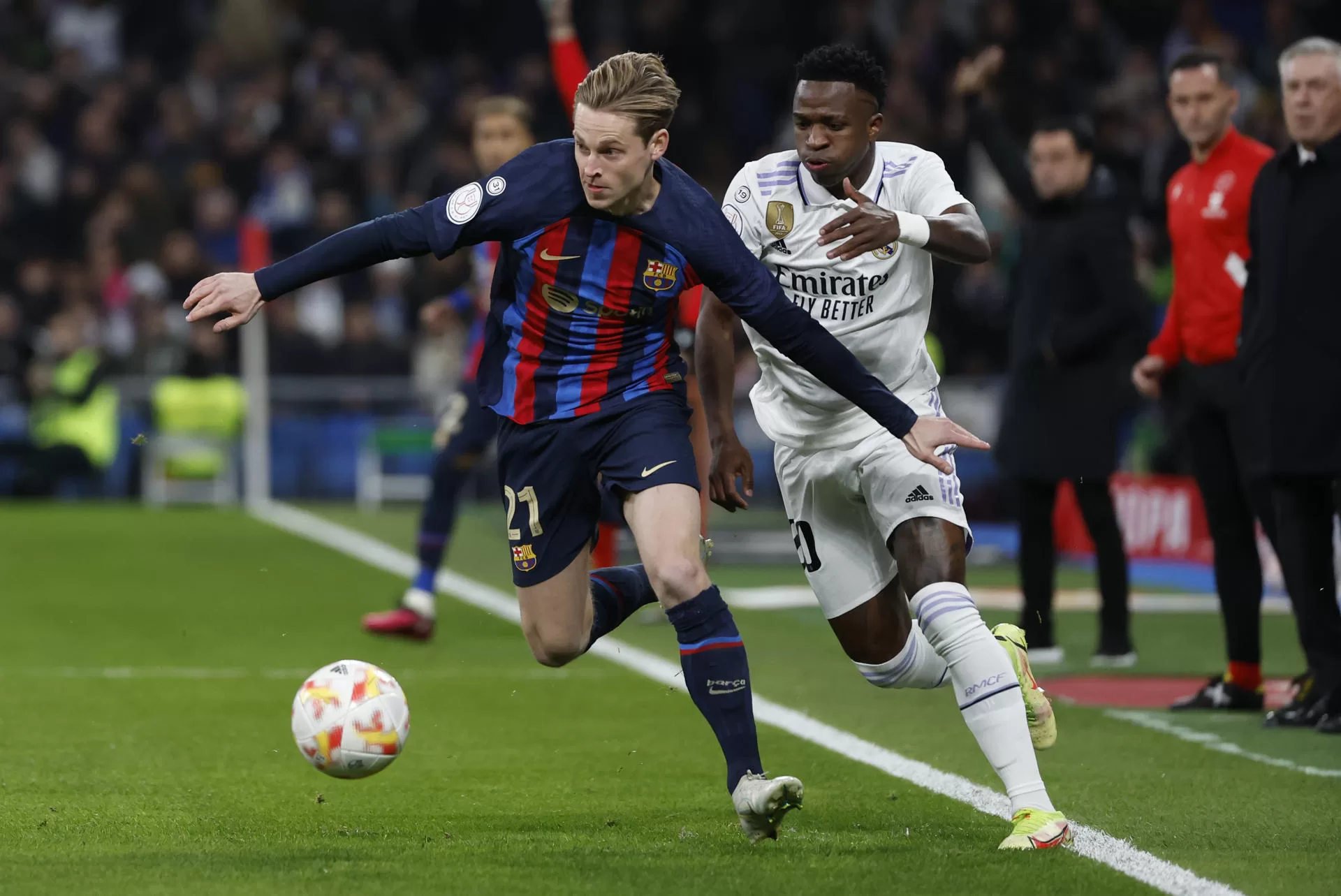 Frenkie de Jong comandó la media cancha blaugrana y fue el mejor jugador del partido