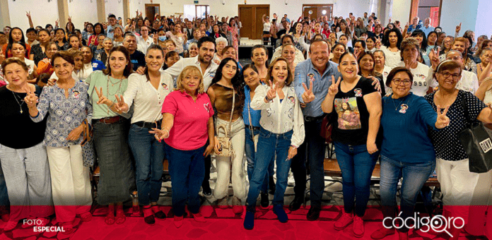 Guadalupe Murguía y Agustín Dorantes se reunieron con más de 300 mujeres en San Juan del Río. Foto: Especial