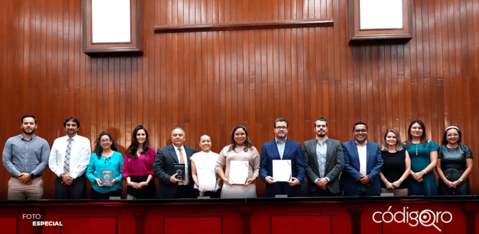 El IEEQ y la Facultad de Derecho de la UAQ presentaron el libro “Derechos humanos y los deberes de actuación de la autoridad en México”