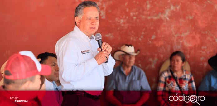 Santiago Nieto, candidato a senador de la República por Morena, lamentó las carencias de agua potable en la zona serrana del semidesierto