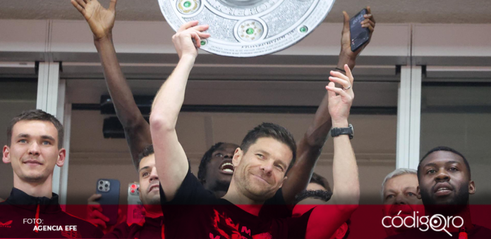 De la mano de Xabi Alonso, el Bayer Leverkusen logró ganar su primera Bundesliga. Foto: Agencia EFE