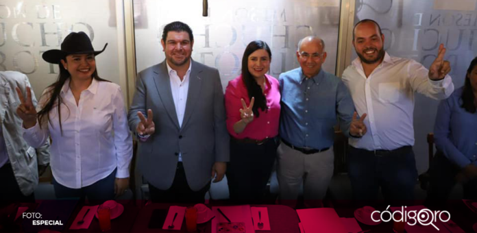 La lideresa estatal del PAN en Querétaro, Leonor Mejía, anunció la incorporación de 2 morenistas. Foto: Especial