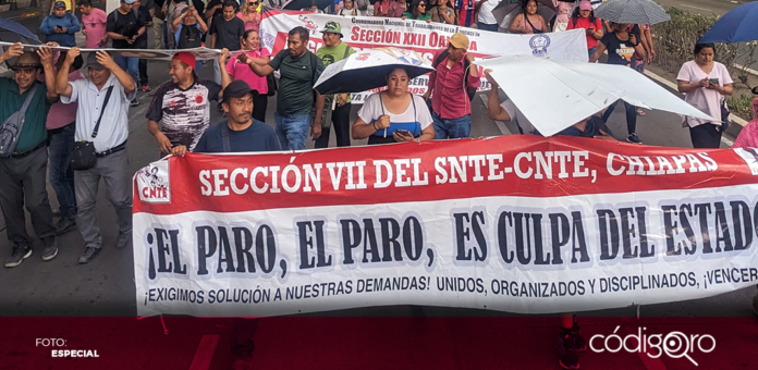 La CNTE anunció que mantendrá su plantón en el Zócalo de la CDMX de manera indefinida, tras no llegar a un acuerdo con el gobierno
