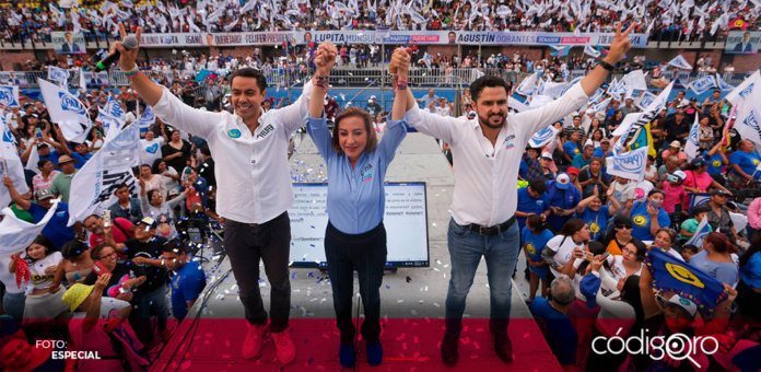 Felifer Macías, Guadalupe Murguía y Agustín Dorantes cerraron campaña con un acto en el Estadio Olímpico de Querétaro. Foto: Especial
