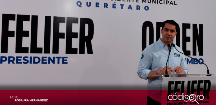 El candidato común del PAN-PRI-PRD a la presidencia municipal de Querétaro, Felifer Macías, expuso sus propuestas en materia de inclusión. Foto: Rosaura Hernández