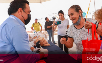 Luis Bernardo Nava supervisó el programa Comedor Contigo que en esta ocasión llevó alimentos a familias de la colonia Satélite Fovissste
