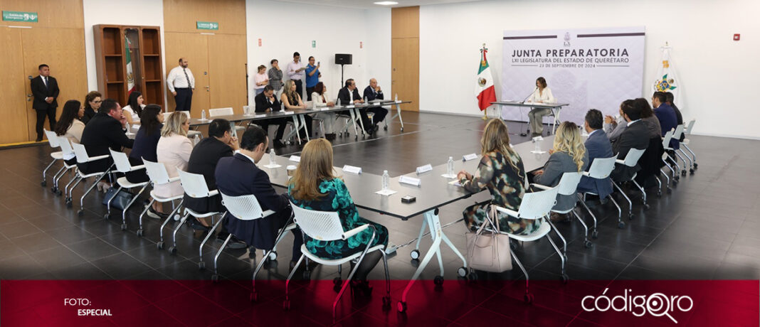 Diputados electos participaron en junta preparatoria  en las instalaciones del Congreso local; el miércoles 26 de septiembre se instalará la 61 Legislatura del Estado de Querétaro, a partir de las 11:00 horas