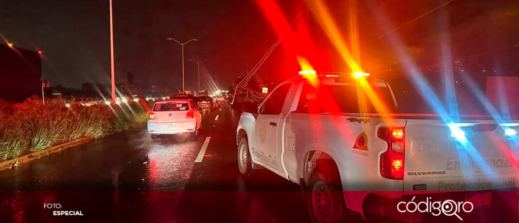 La lluvia dejó sin electricidad a la zona del Libramiento Norponiente. Foto: Especial