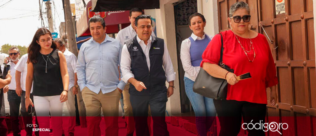 El presidente municipal de Querétaro, Luis Bernardo Nava Guerrero, entregó obras en Santa Rosa Jáuregui. Foto: Especial