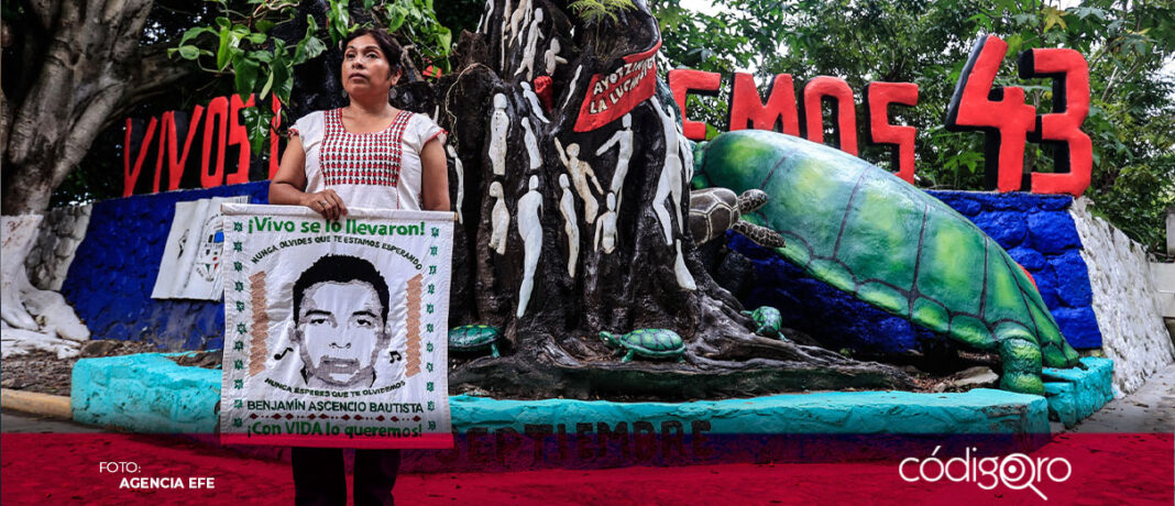 La desaparición de los 43 estudiantes de Ayotzinapa cumple 10 años sin resolverse, por lo que padres y activistas realizarán este jueves una manifestación en Ciudad de México