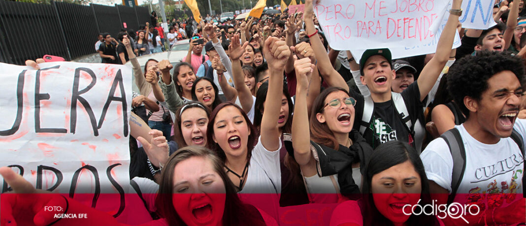 Estudiantes de Derecho exigen abrir diálogo sobre la reforma judicial; entregaron 768 documentos de derecho de petición para tratar el tema y dijeron que está dirigido a los diputados y senadores, así como al presidente López Obrador y la futura presidenta Sheinbaum