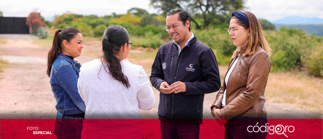 El presidente municipal de Corregidora, Chepe Guerrero, se reunió con habitantes de San Francisco. Foto: Especial