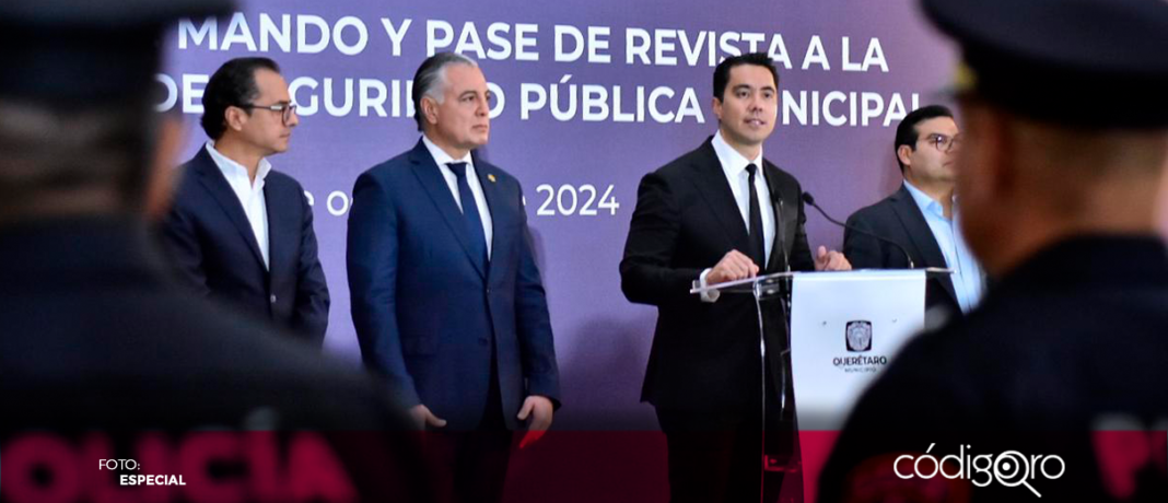 Durante el el acto de cambio de mando en la SSPMQ, Felifer Macías anunció que será la seguridad pública la gran apuesta de su administración