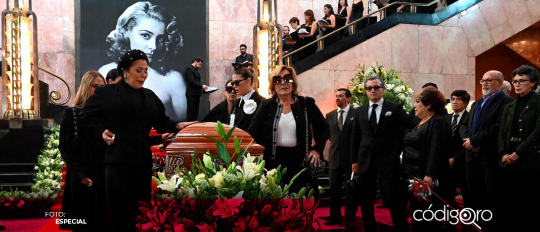 Silvia Pinal recibió un homenaje de cuerpo presente en el Palacio de Bellas Artes. Foto: Especial