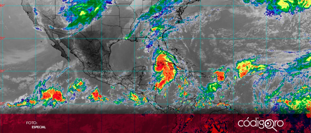 El huracán Rafael, de categoría 2 en la escala Saffir-Simpson, se acerca al noreste de Quintana Roo con vientos máximos sostenidos de 155 kilómetros por hora, informó el SMN