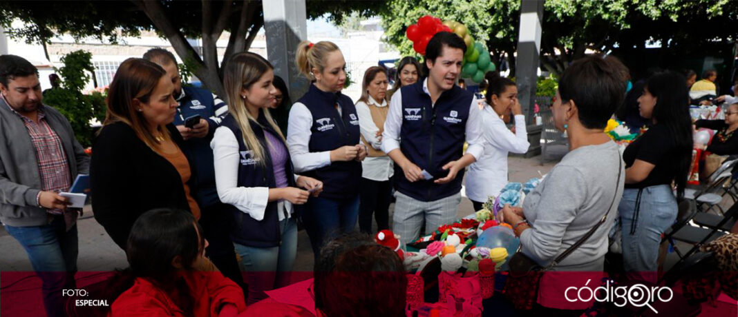 La Secretaría de la Mujer realizó la “Expo Manos Emprendedoras” en Santa María Magdalena, con la participación de más de 50 mujeres que ofrecieron sus productos como parte de las estrategias para impulsar su libertad económica 