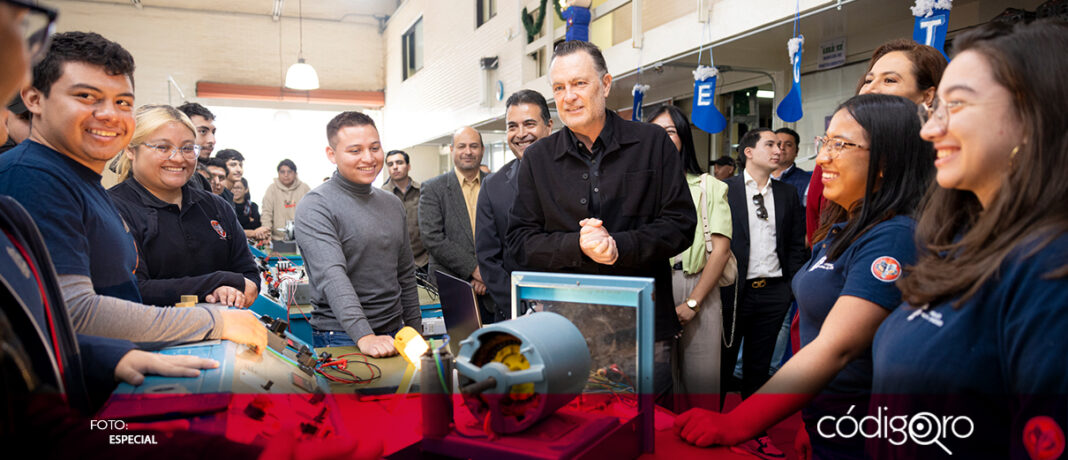 El gobernador Mauricio Kuri entregó 10 pantallas inteligentes a unidades del Tecnológico Nacional de México; beneficiarán a más de 600 estudiantes de distintas ingenierías