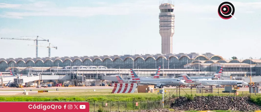 La Aviación de EUA restringió el vuelo de helicópteros cerca del aeropuerto Ronald Reagan en Washington; esto, luego del accidente aéreo del miércoles entre un avión comercial y un helicóptero militar. Foto: Especial