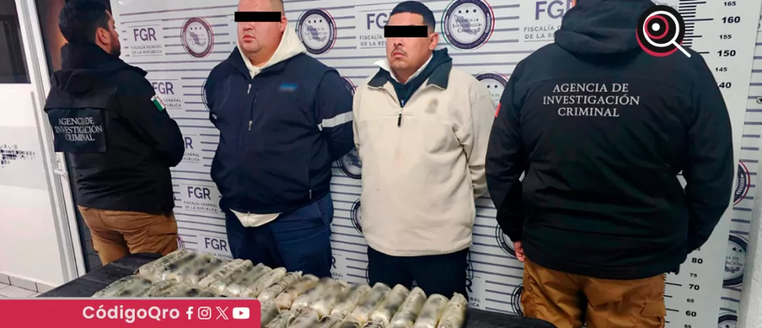 Durante un operativo cerca de la frontera con EUA, entre las ciudades de Santa Ana y Hermosillo, Sonora, elementos de la Defensa, Semar, SSPC, FGR y GN decomisaron 18 kilos de fentanilo y 2 kilos de heroína. Foto: Especial