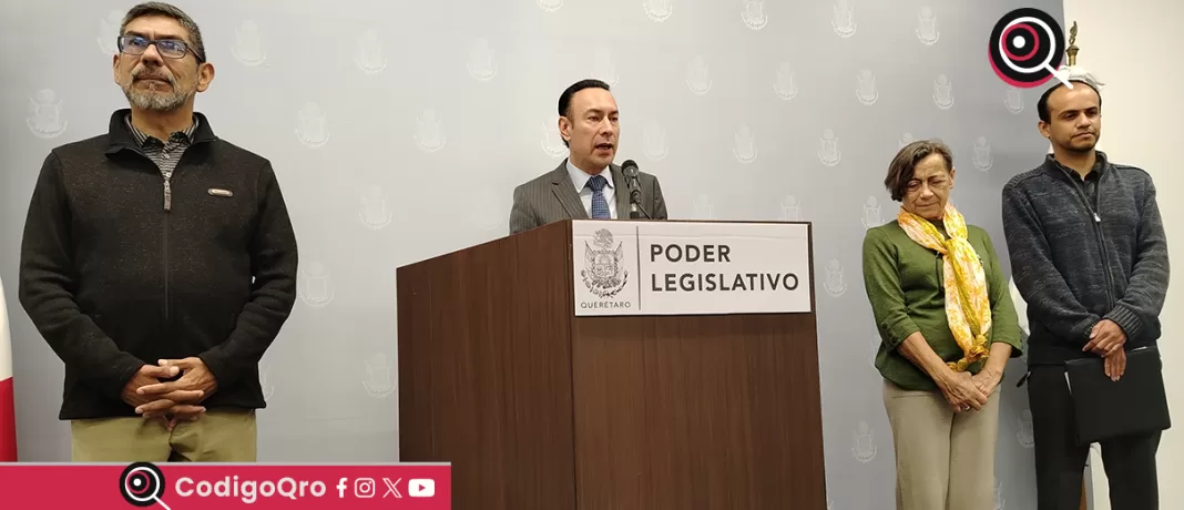 Arturo Maximiliano García, diputado local de Morena, presentó iniciativa para crear la Ley de Movilidad y Seguridad Vial estatal; busca establecer límites de velocidad por zonas de tránsito. Foto: Berenice Santos