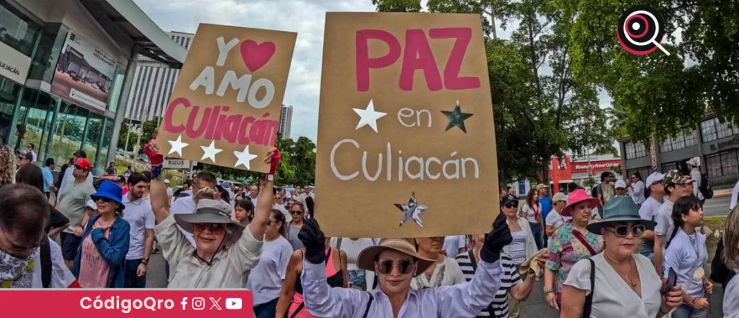 Esta mañana, habitantes de Culiacán se manifestaron para exigirle al gobernador Rubén Rocha Moya justicia por el asesinato de dos menores de edad y su padre en un intento de robo; sin embargo, el diálogo no se dio. Foto: Especial