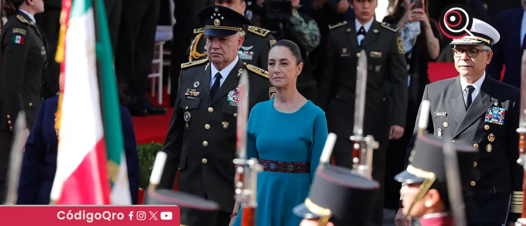 La presidenta de México, Claudia Sheinbaum, encabezó por primera vez la Marcha de la Lealtad. Foto: Agencia EFE