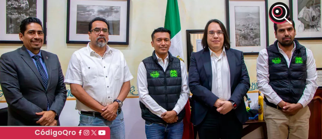 El fiscal general del estado de Querétaro, Víctor Antonio De Jesús Hernández, se reunió con autoridades municipales de Tolimán. Foto: Especial