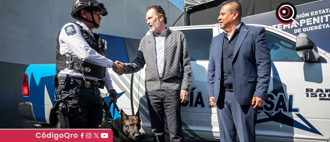 Con el objetivo de fortalecer las capacidades operativas del Centro Penitenciario No. 3 de San Juan del Río, el gobernador Mauricio Kuri entregó nuevas instalaciones y equipamiento; además, reconoció a 105 funcionarios. Foto: Especial