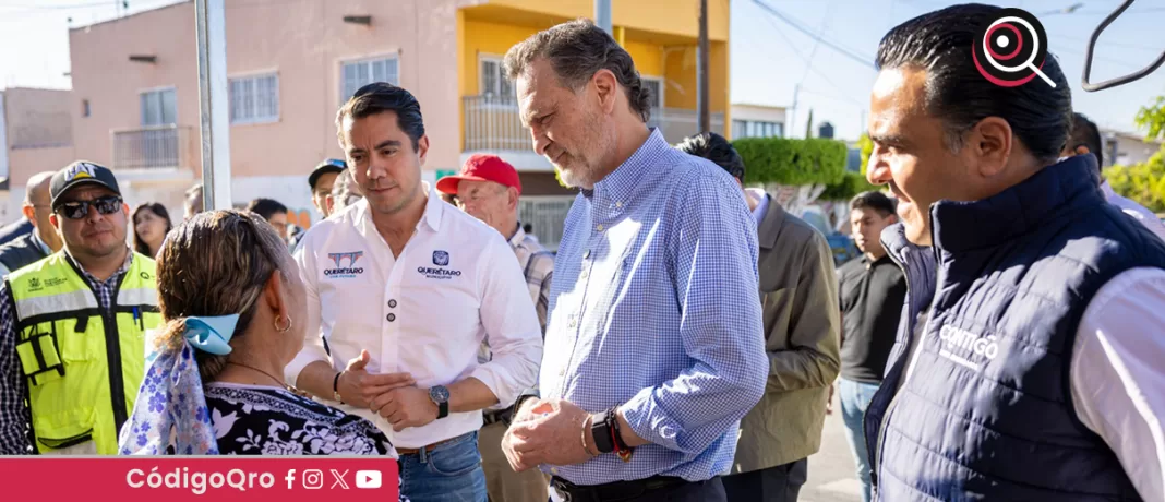 El gobernador de Querétaro, Mauricio Kuri, recorrió la colonia Lomas de Casa Blanca. Foto: Especial