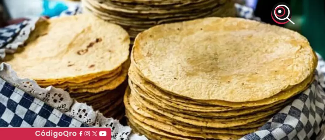 En Querétaro, durante los últimos dos meses se ha registrado un incremento de 25% en el costo de los insumos para las tortillas; sin embargo, los productores absorben el alza para no aumentar el precio. Foto: Especial