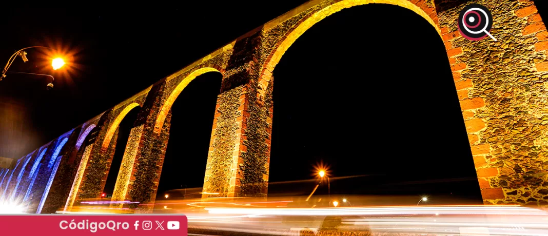 Los Arcos de la capital queretana se iluminaron de amarillo y azul para conmemorar el Día Mundial del Síndrome de Down; con esto, el Municipio de Querétaro busca generar conciencia y visibilizar la inclusión. Foto: Especial