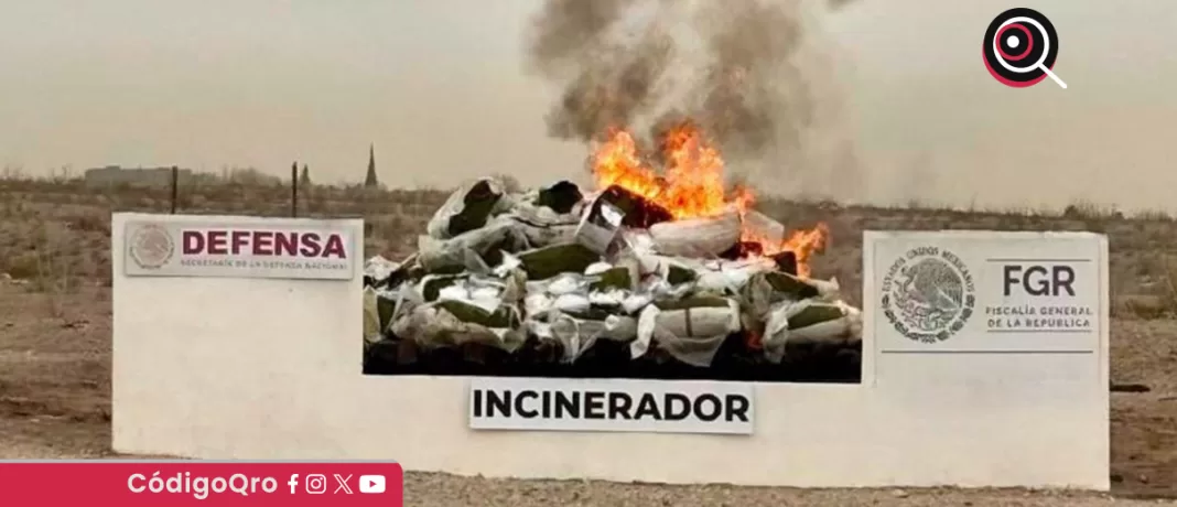 Elementos de la FGR, en coordinación con la Defensa Nacional, incineraron casi 2 toneladas de narcóticos, así como 353 unidades de psicotrópicos y objetos del delito en Ciudad Juárez, Chihuahua. Foto: Especial