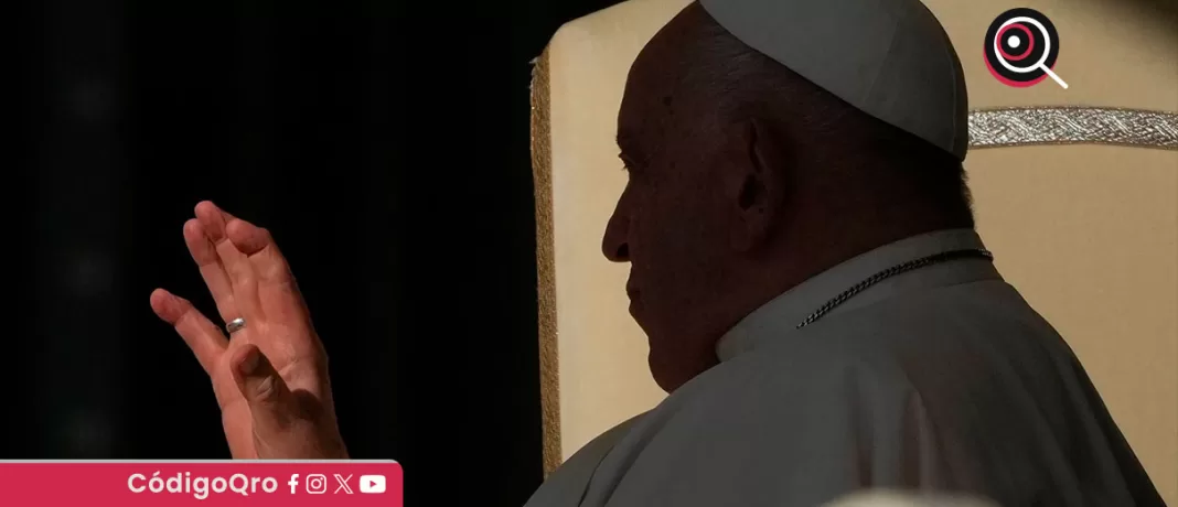 El cardenal Víctor Manuel Fernández descartó la posibilidad de que el papa Francisco renuncie y afirmó que evoluciona favorablemente / Foto: Cortesía